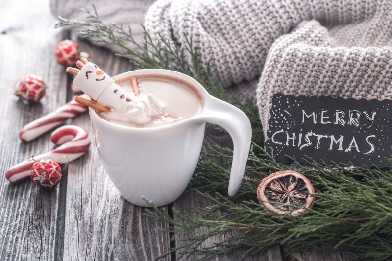 Over the Mantel and Beyond: Creative Ways to Display Your Artificial Christmas Garlands This Holiday Season