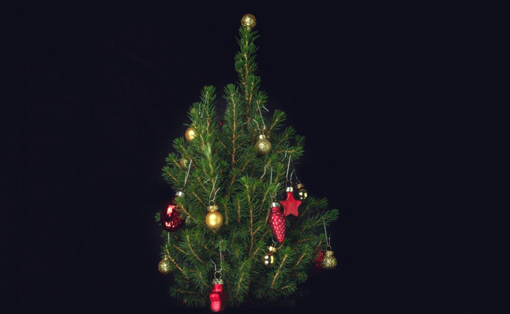The Science Behind the Magic: Understanding the Technology of Prelit Christmas Trees