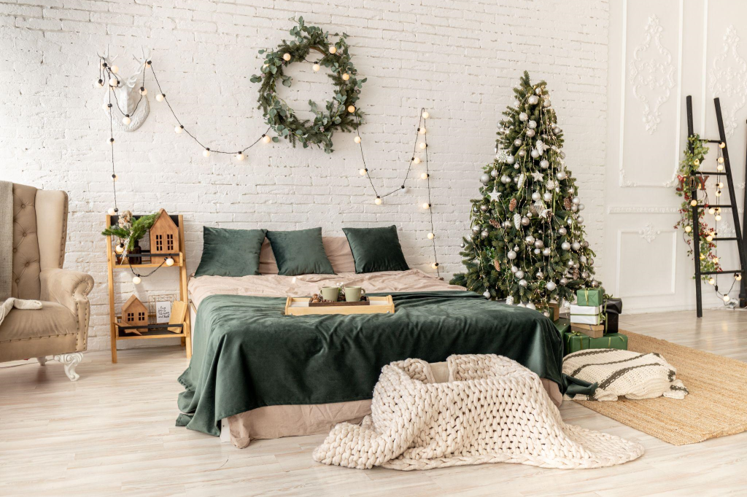 Get Festive with Christmas Wreaths at The Mall